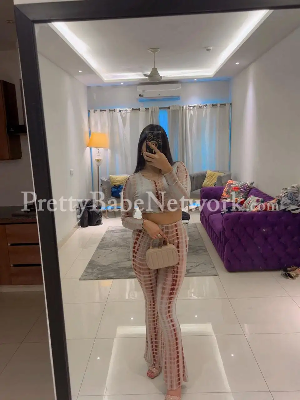 Priyanshi Model Call Girl in Yeshwanthpur, Bangalore